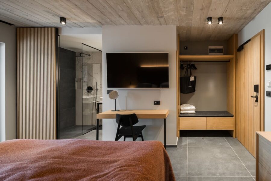 Junior Suite Superior con etrrazza e vasca isromassaggio esterna 3 Junior Suite Superior con etrrazza e vasca isromassaggio esterna 3