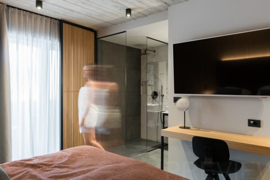 Junior Suite Superior con etrrazza e vasca isromassaggio esterna 6 Junior Suite Superior con etrrazza e vasca isromassaggio esterna 6