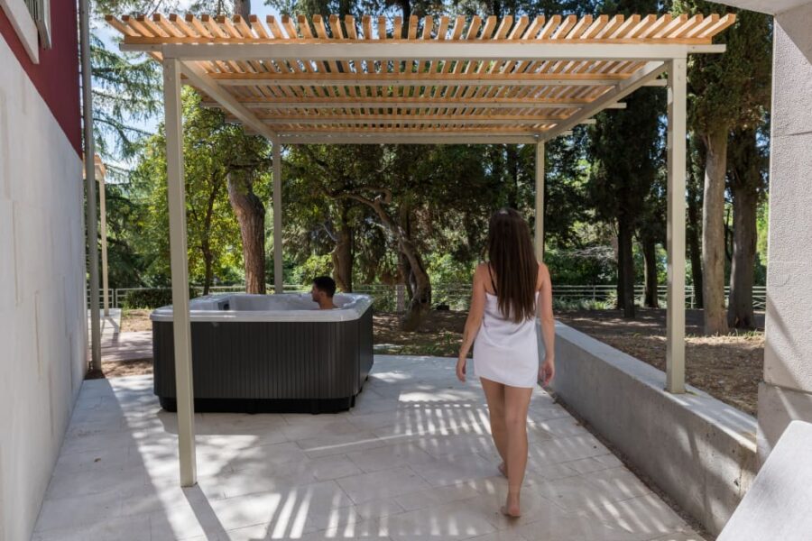 Junior Suite Superior con etrrazza e vasca isromassaggio esterna 7 Junior Suite Superior con etrrazza e vasca isromassaggio esterna 7
